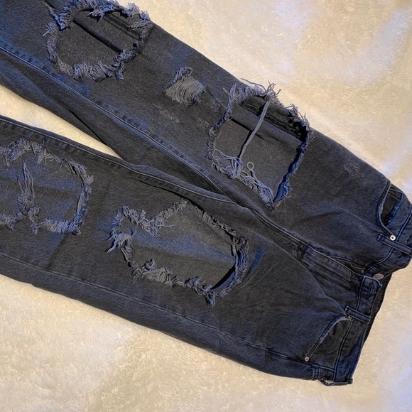 BDG High Waisted Boyfriend Jeans - Picture 3 of 5